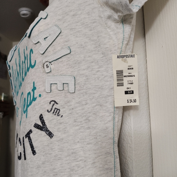Aeropostale tee - Picture 3 of 3
